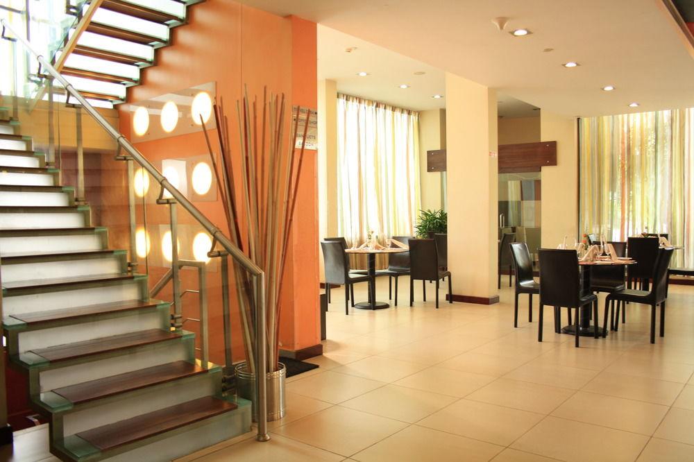 37Th Crescent Hotel Bengaluru Ngoại thất bức ảnh
