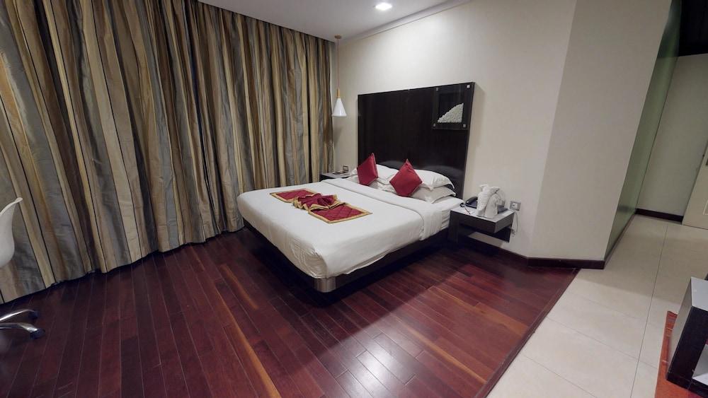37Th Crescent Hotel Bengaluru Ngoại thất bức ảnh