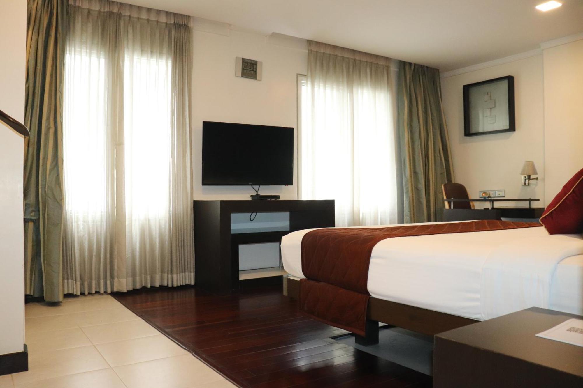 37Th Crescent Hotel Bengaluru Ngoại thất bức ảnh