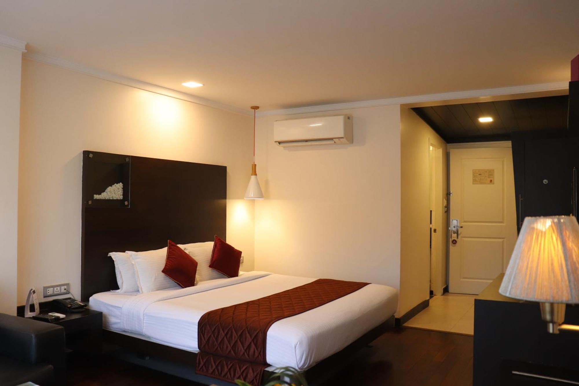 37Th Crescent Hotel Bengaluru Ngoại thất bức ảnh